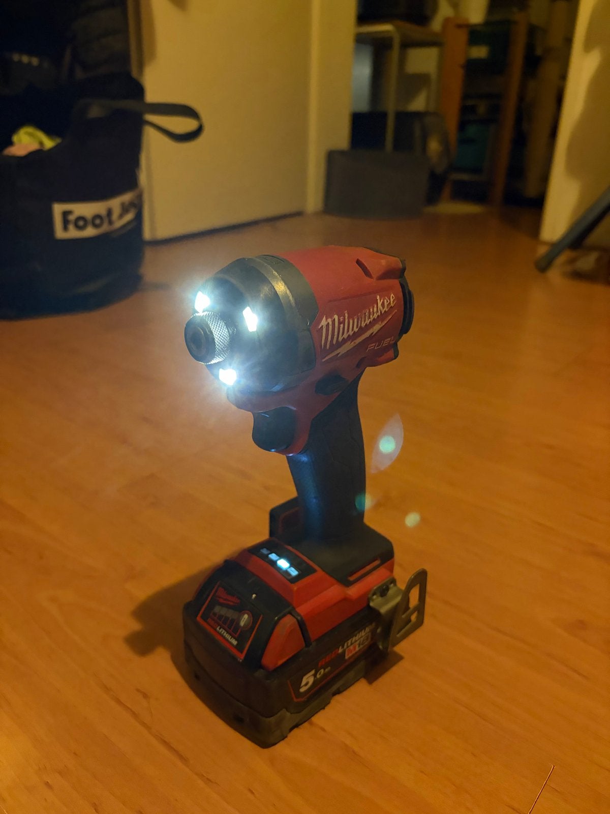 Milwaukee Fuel M18 FID3 slagschroevendraaier + accu, Ophalen, Gebruikt, Overige typen, Variabele snelheid