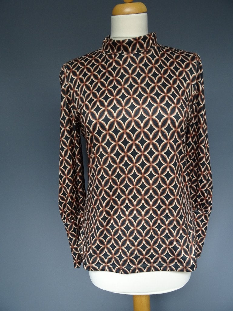 CHASTAR maat S/M, longsleeve top grafische print., Kleding | Dames, Maat 38/40 (M), Meerkleurig, Chastar, Ophalen of Verzenden