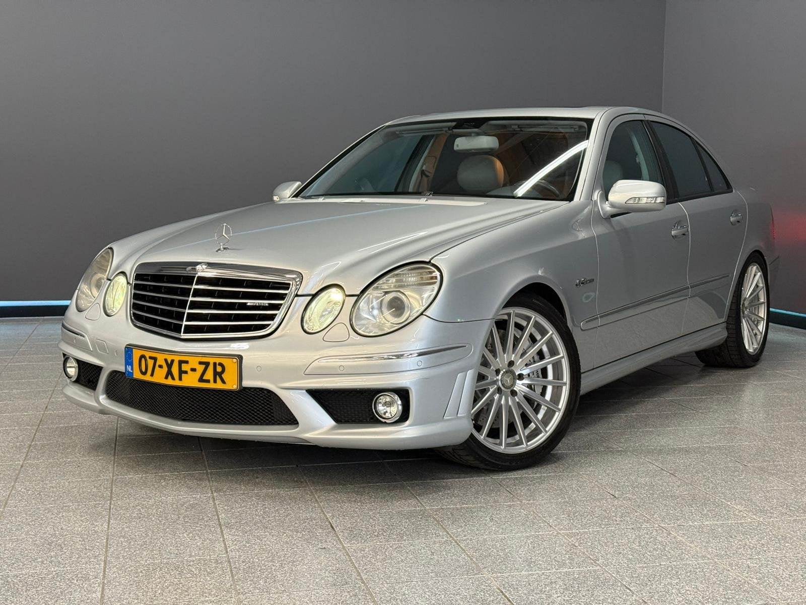 Mercedes-Benz E-Klasse AMG 63 Pano|Camera (bj 2006), Automaat, Dealer onderhouden, Achterwielaandrijving, Gebruikt