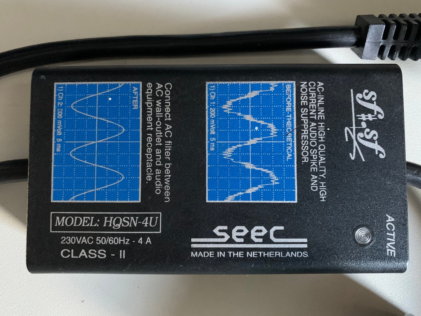 SEEC HQSN-4U netfilter, Ophalen of Verzenden, Zo goed als nieuw, Minder dan 2 meter, Overige kabels