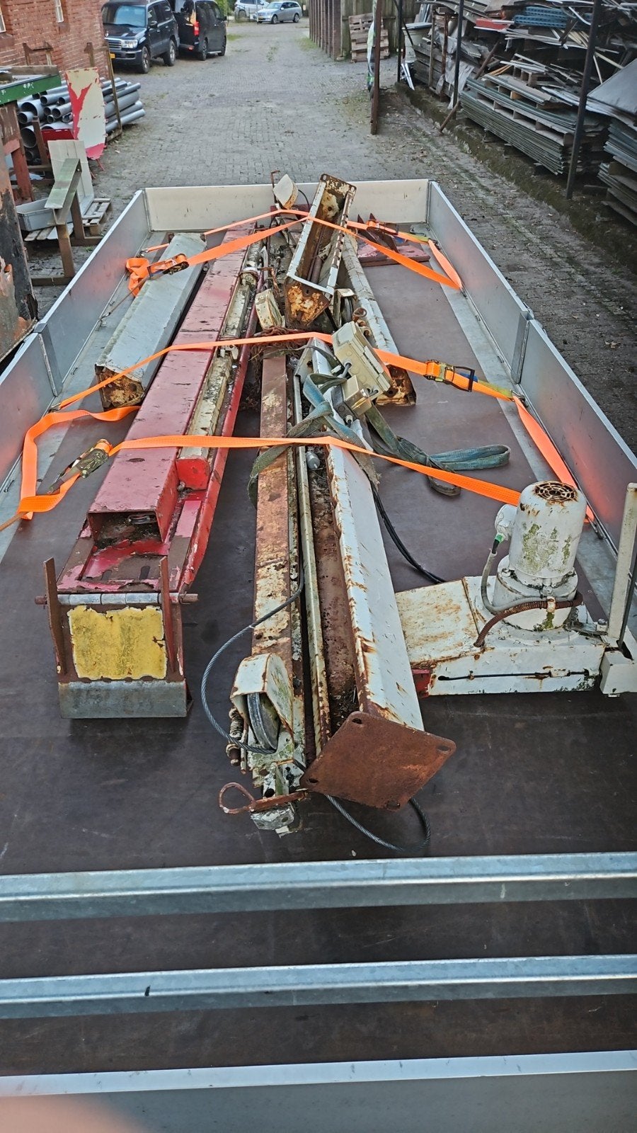 Autobrug voor opknap/onderdelen of export, Ophalen