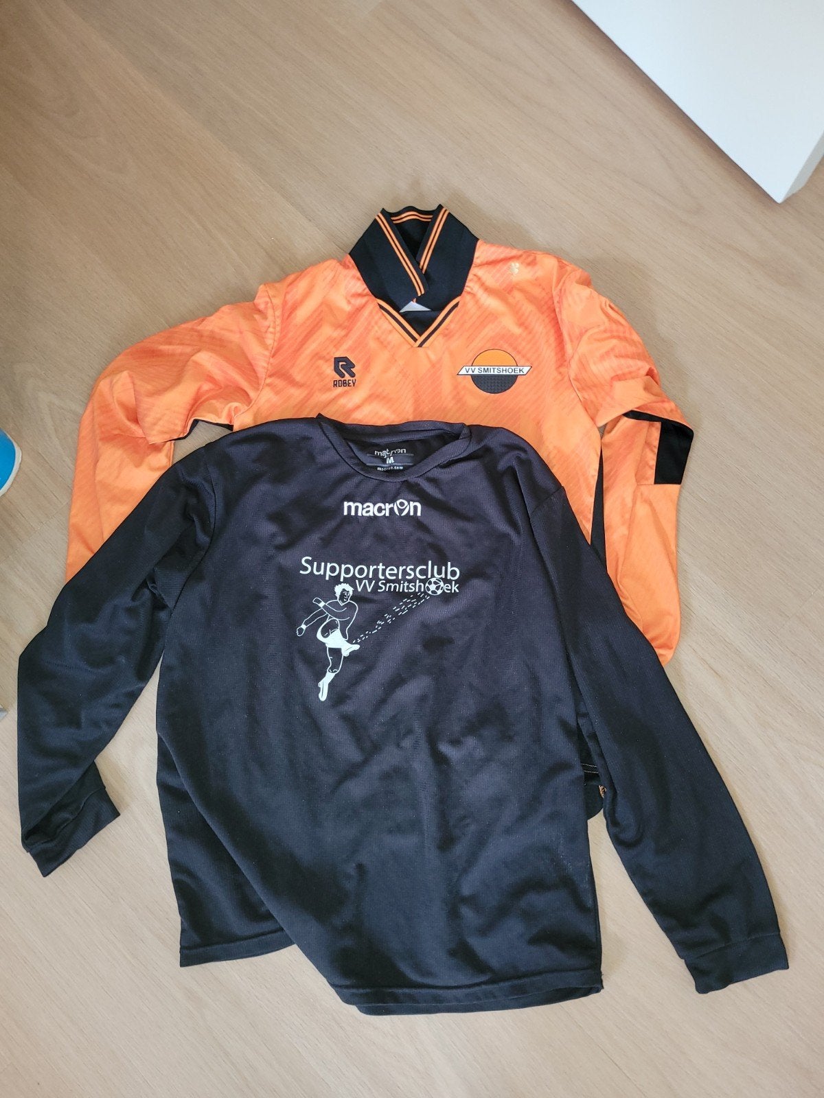 VV Smitshoek voetbalshirt M met thermo, z.g.a.n., Maat M, Ophalen, Zo goed als nieuw, Shirt