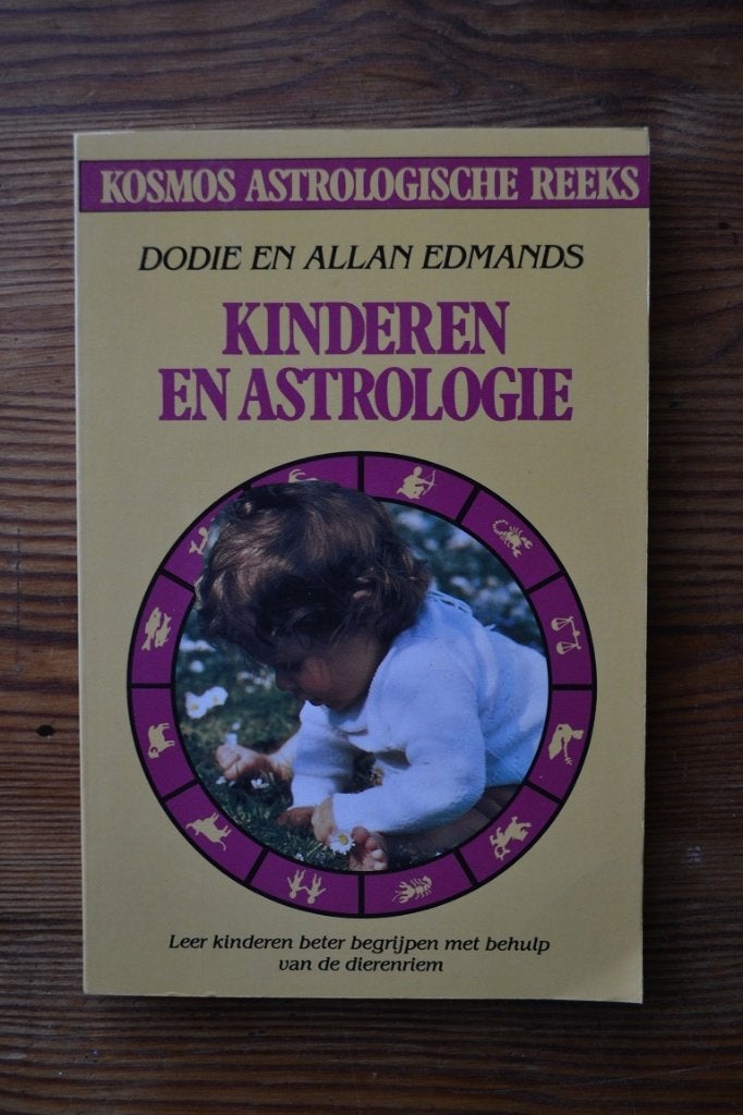Kinderen en astrologie, Achtergrond en Informatie, Astrologie, Ophalen of Verzenden, Zo goed als nieuw
