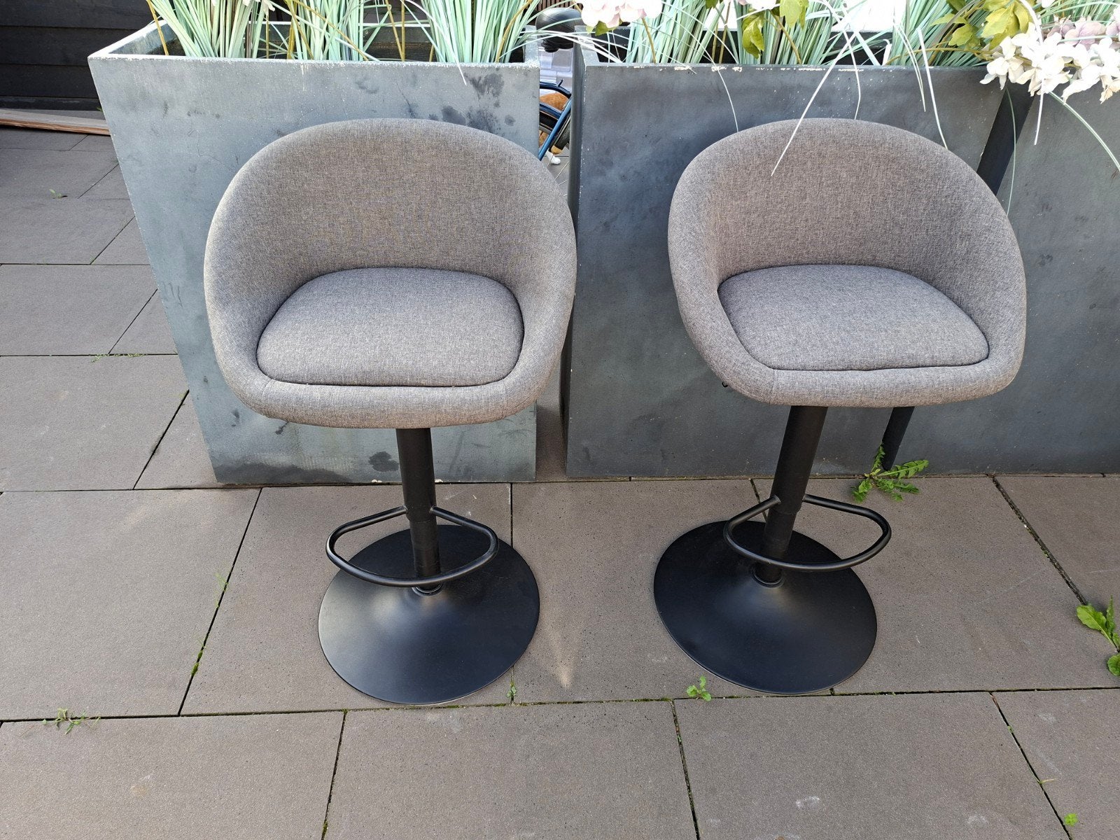 2 nette barkrukken/ barstoelen, Ophalen, In hoogte verstelbaar, 60 tot 90 cm, Zo goed als nieuw