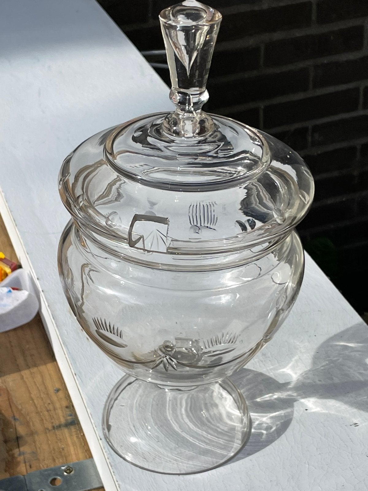 Antieke glazen snoeppot met deksel en gravures, Antiek en Kunst, Antiek | Glas en Kristal, Ophalen of Verzenden