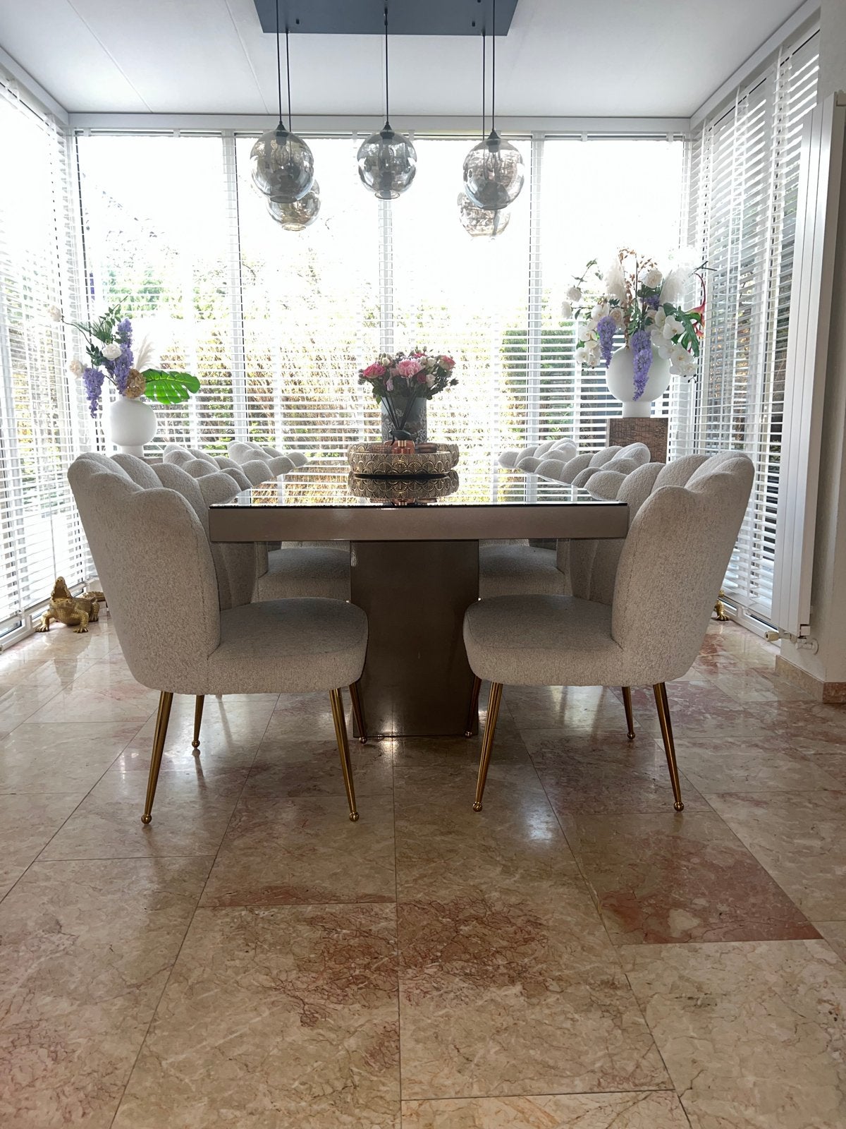 Mooie schelp teddy stoelen 6 x gebroken wit met gouden poten, Huis en Inrichting, Stoelen, Ophalen, Gebruikt, Wit, Stof