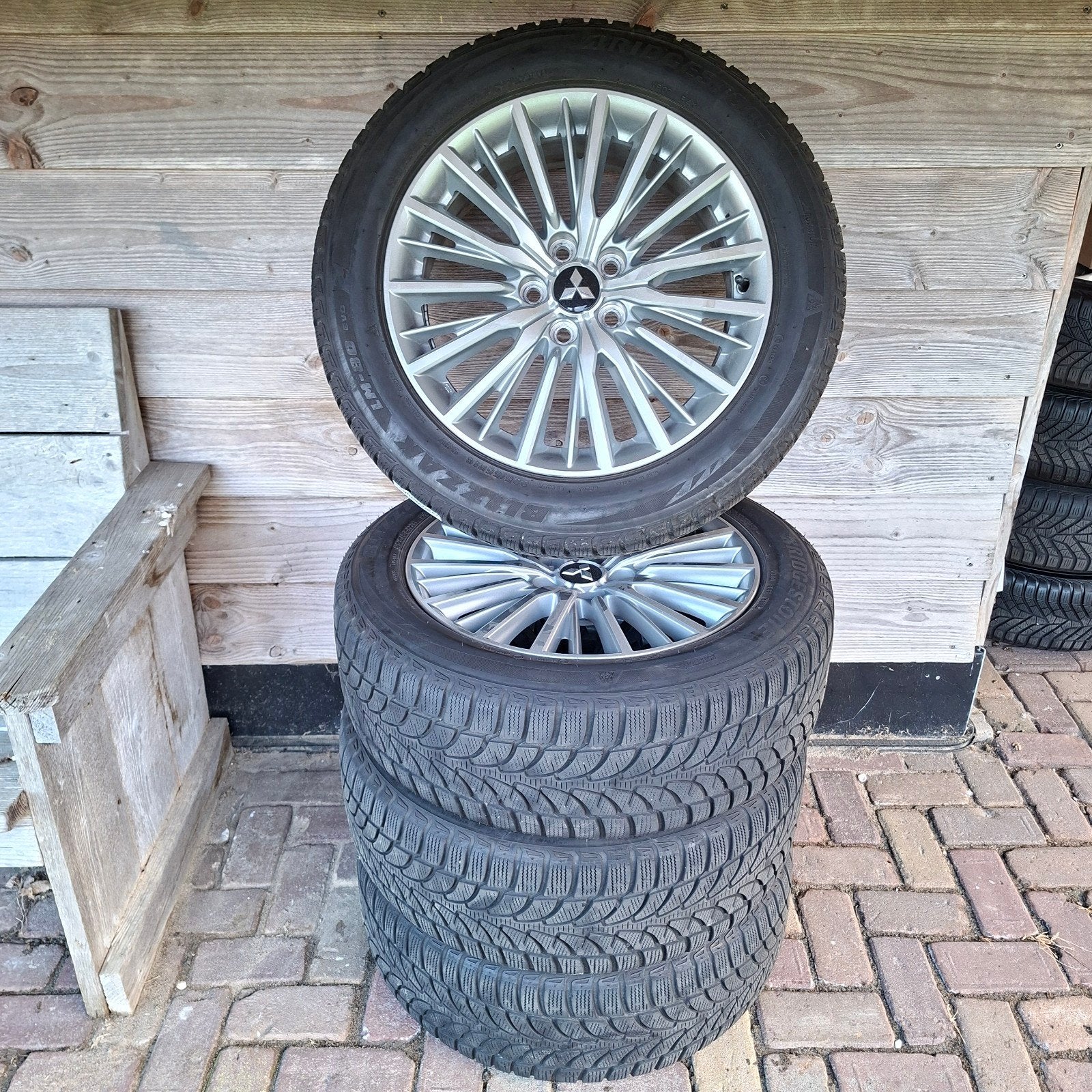 Winterbanden Mitsubishi Outlander 18Inch 2012-2025 origine, Ophalen, Zo goed als nieuw