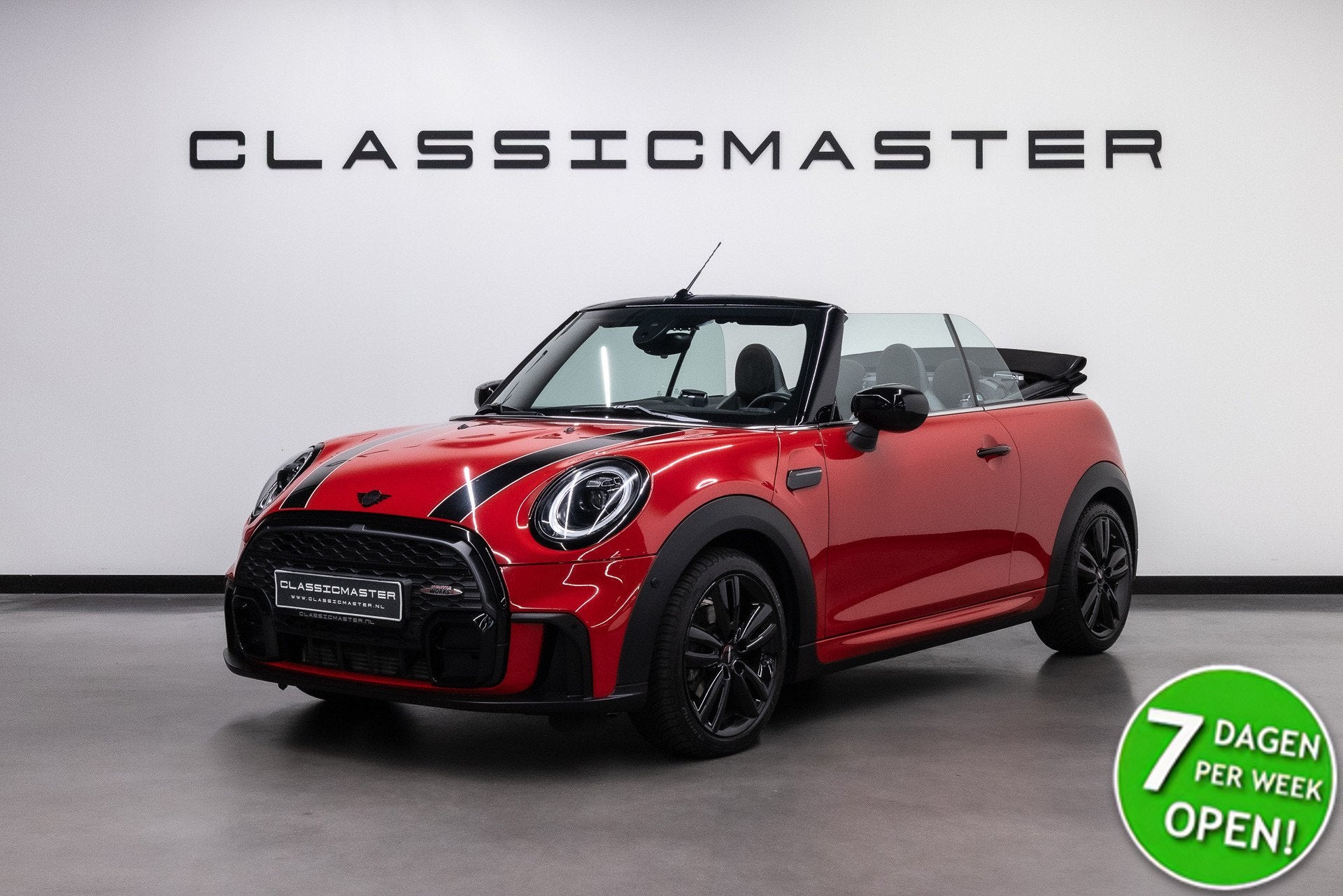 MINI Cabrio 1.5 Cooper John Cooper Works (bj 2022), Auto's, 136 pk, Gebruikt, Zwart, Cabriolet