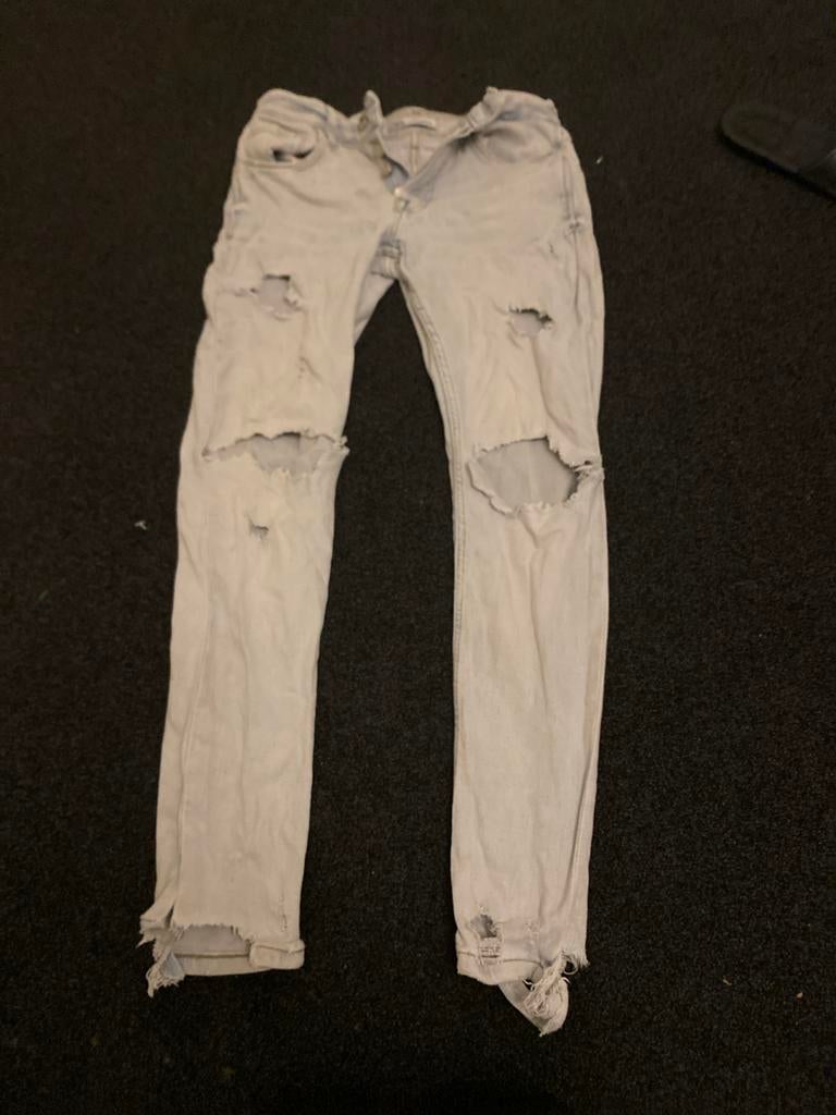 ZARA gescheurde jeans - Lichtblauw - Maat W30, Ophalen of Verzenden, Nieuw, Blauw, W30 - W32 (confectie 38/40)