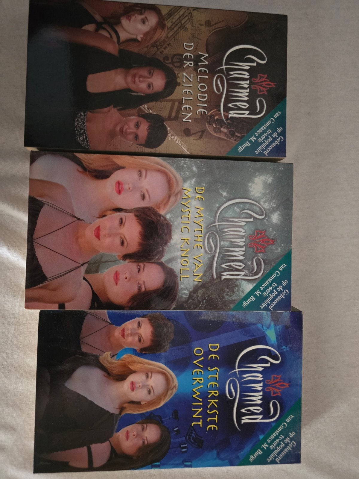 Charmed Boeken Collectie - 8 Delen, Boeken, Fantasy, Ophalen of Verzenden, Zo goed als nieuw, Constance M. Burge