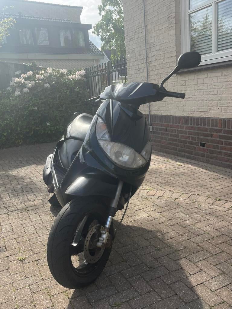 Vivacity 70cc, Fietsen en Brommers, Scooters | Peugeot, Ophalen, Zo goed als nieuw, Tweetakt, Vivacity