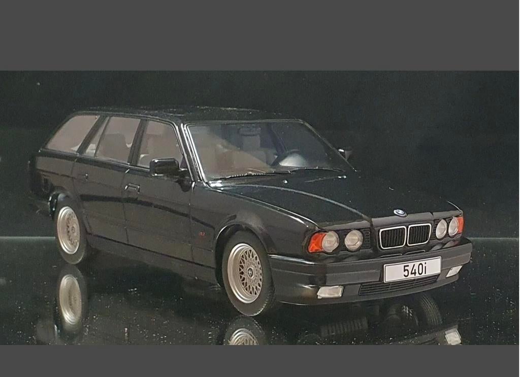 BMW 5 Serie Touring MCG 1:18, Ophalen of Verzenden, Nieuw, Auto, Overige merken