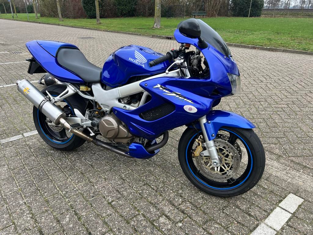 Honda vtr 1000 VTR1000F Firestorm 2005 schadevrij 33000 km, Motoren, Motoren | Honda, 2 cilinders, Motorrijbewijs A, Sport, Particulier