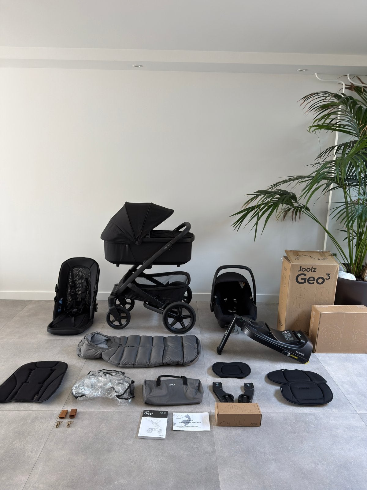 Joolz Geo 3 Space Black | Als Nieuw | Maxi-Cosi Tinca + Base, Kinderen en Baby's, Kinderwagens en Combinaties, Ophalen, Zo goed als nieuw