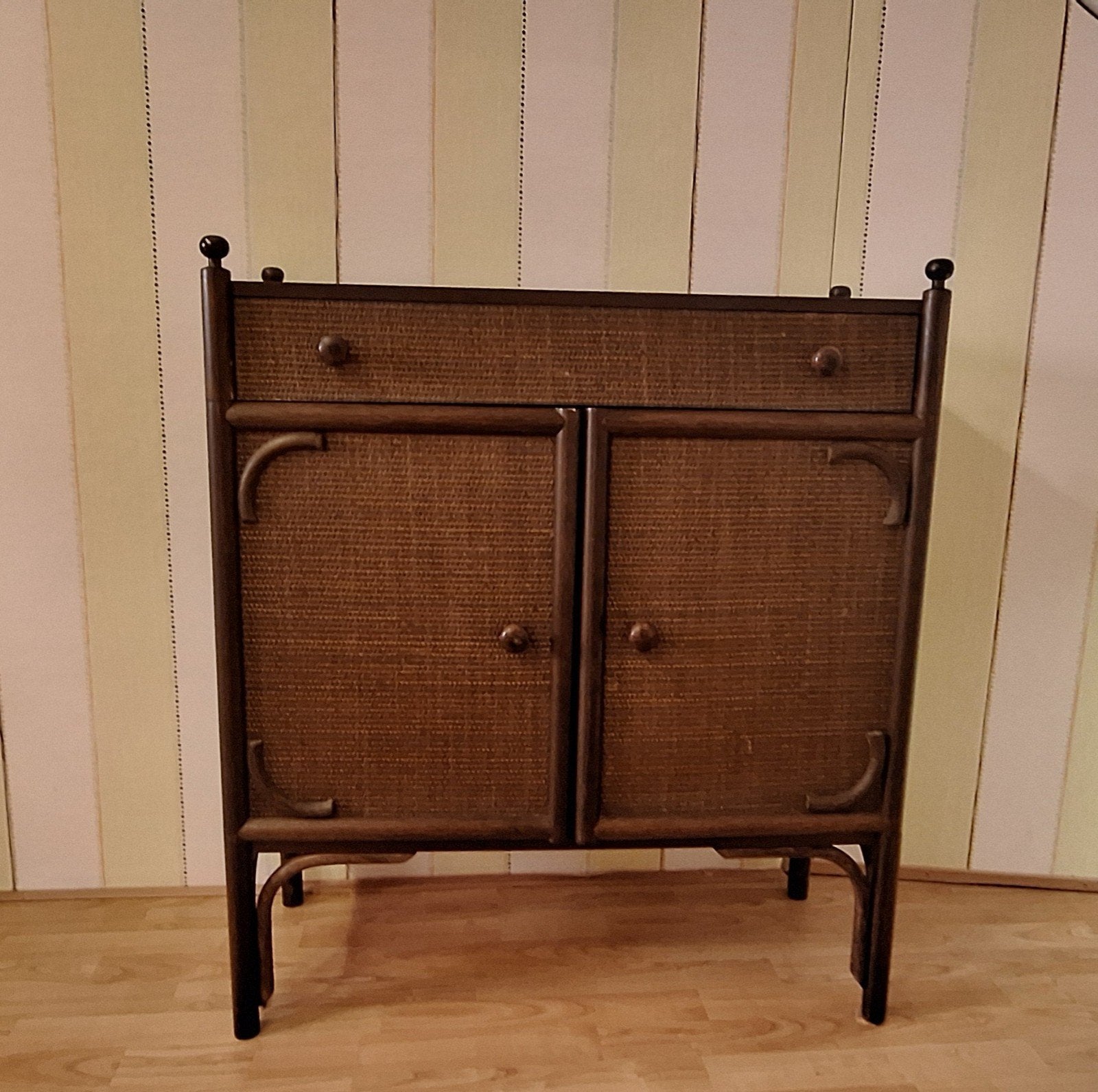 Houten Manou kastje, Vintage, Zo goed als nieuw, 25 tot 50 cm, 50 tot 100 cm