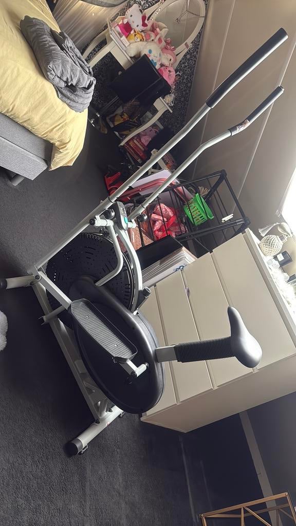 Te koop nieuwe hometrainer bieden, Ophalen of Verzenden, Zo goed als nieuw, Hometrainer