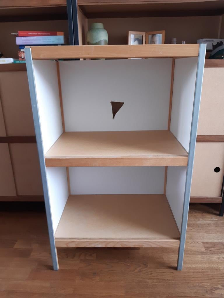 Kewlox kastje - klein en compact -muziekinstallatie, Met plank(en), Minder dan 50 cm, Gebruikt, Minder dan 100 cm