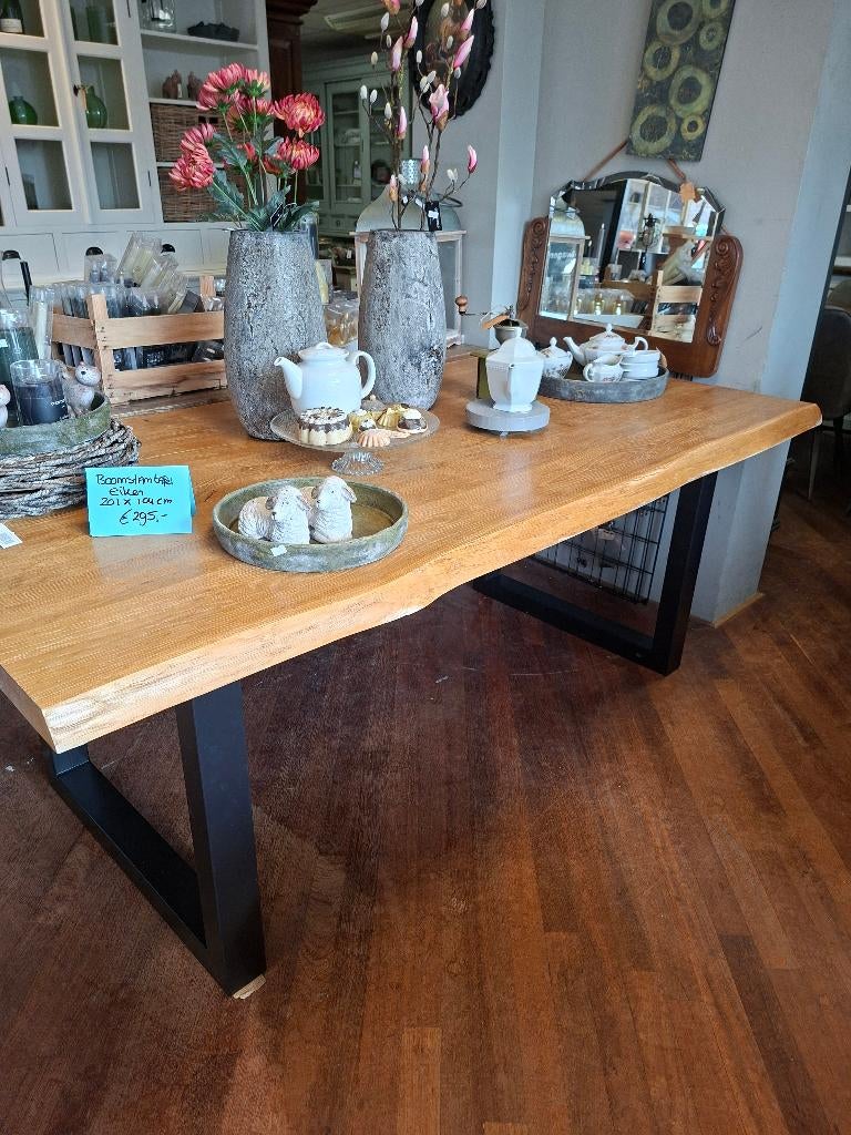 Robuuste boomstamtafel metalen onderstel 201 cm, 100 tot 150 cm, 200 cm of meer, Ophalen of Verzenden, Zo goed als nieuw