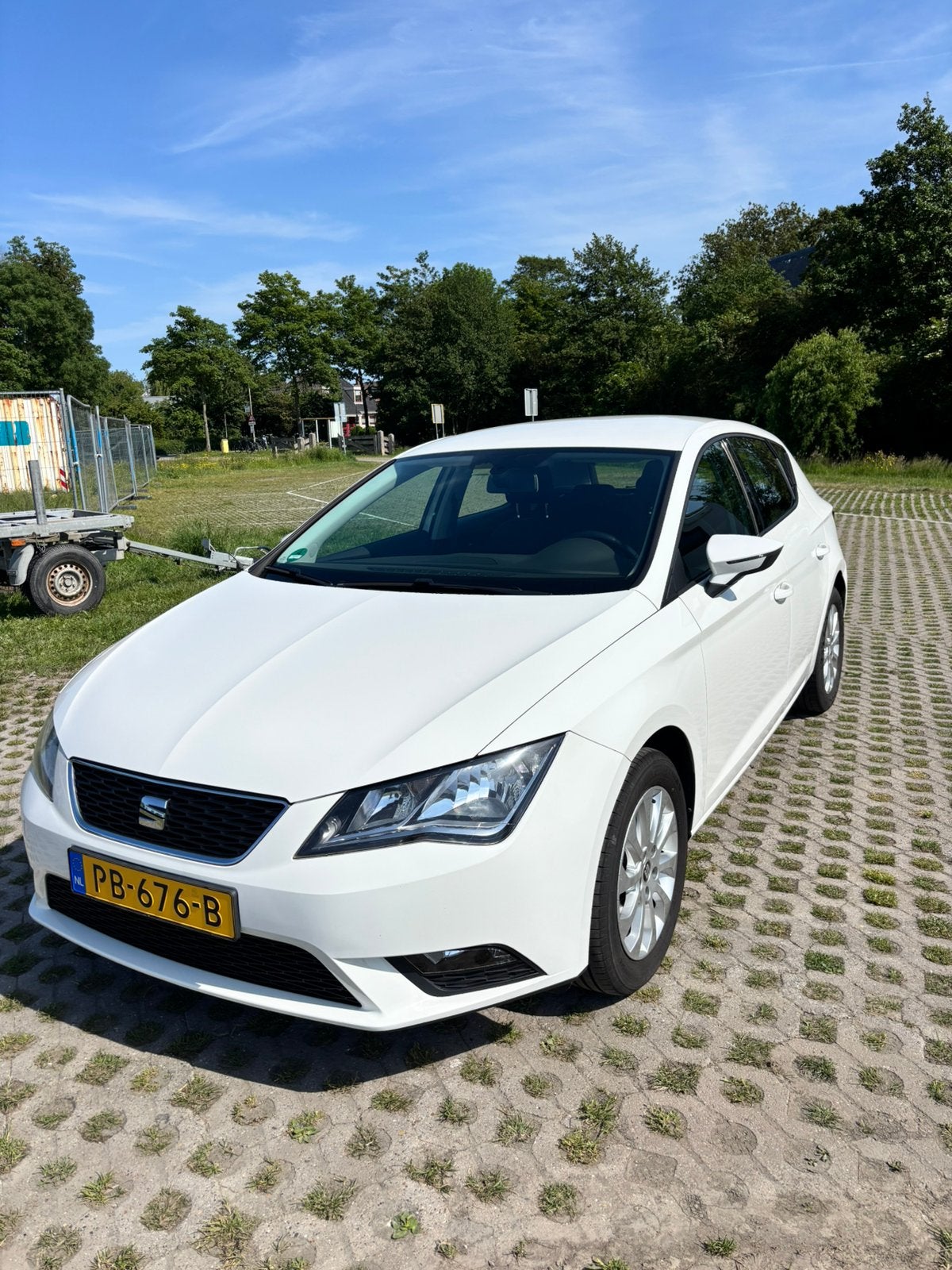 Seat Leon 1.2 TSI 110PK 2016 Wit, Auto's, Voorwielaandrijving, 4 cilinders, Leon, Handgeschakeld
