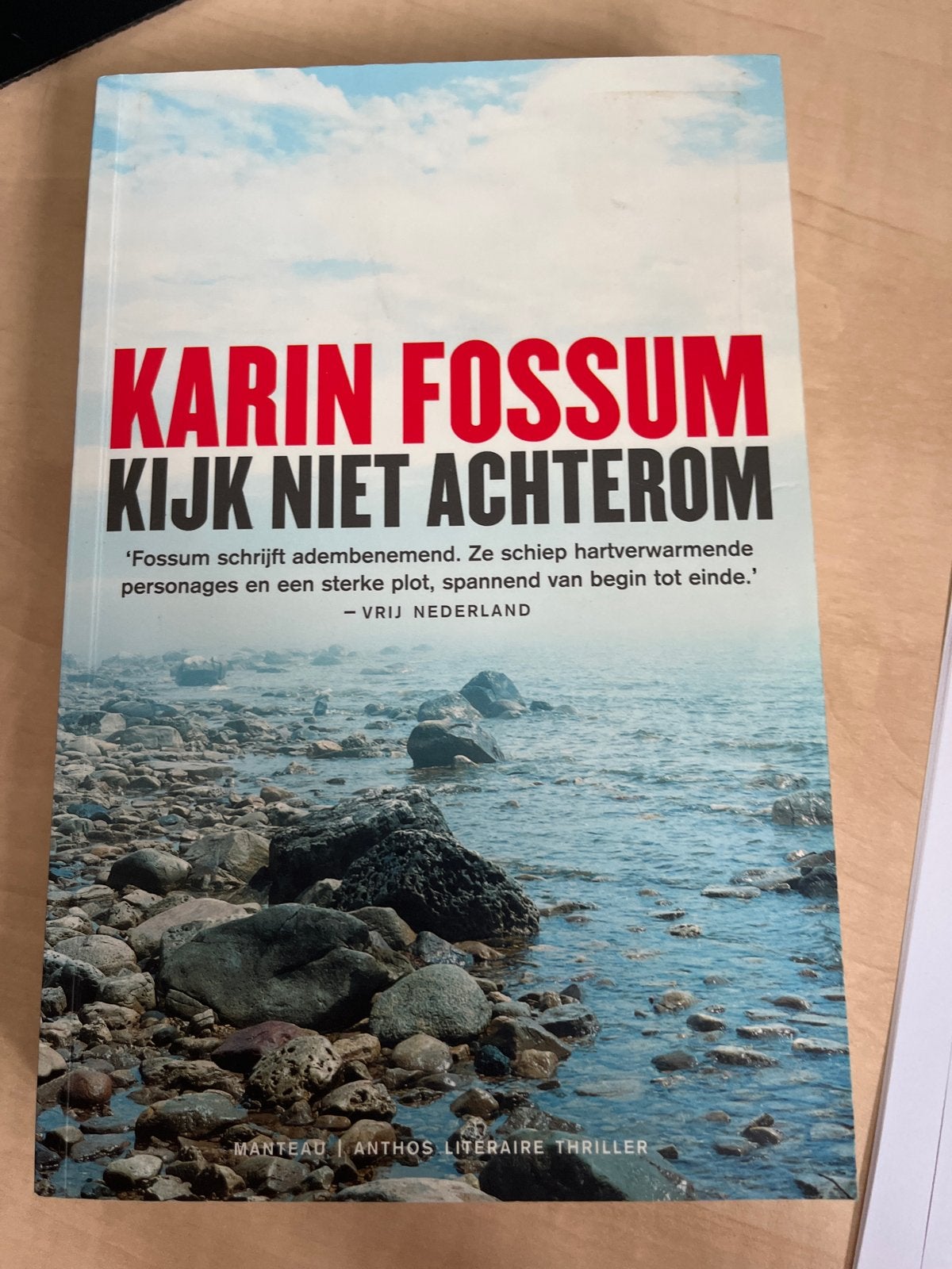 Karin Fossum - Kijk Niet Achterom (Literaire Thriller), Ophalen of Verzenden, Gelezen, Scandinavië