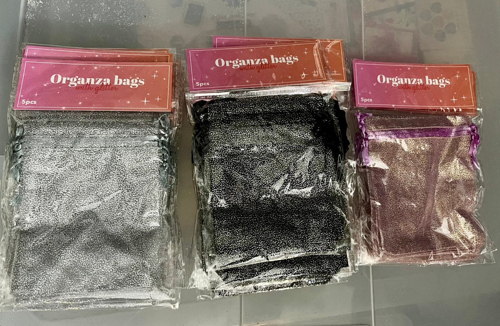 150 cadeauzakjes – 100 glitter organza + 50 roségoud, Ophalen of Verzenden, Nieuw