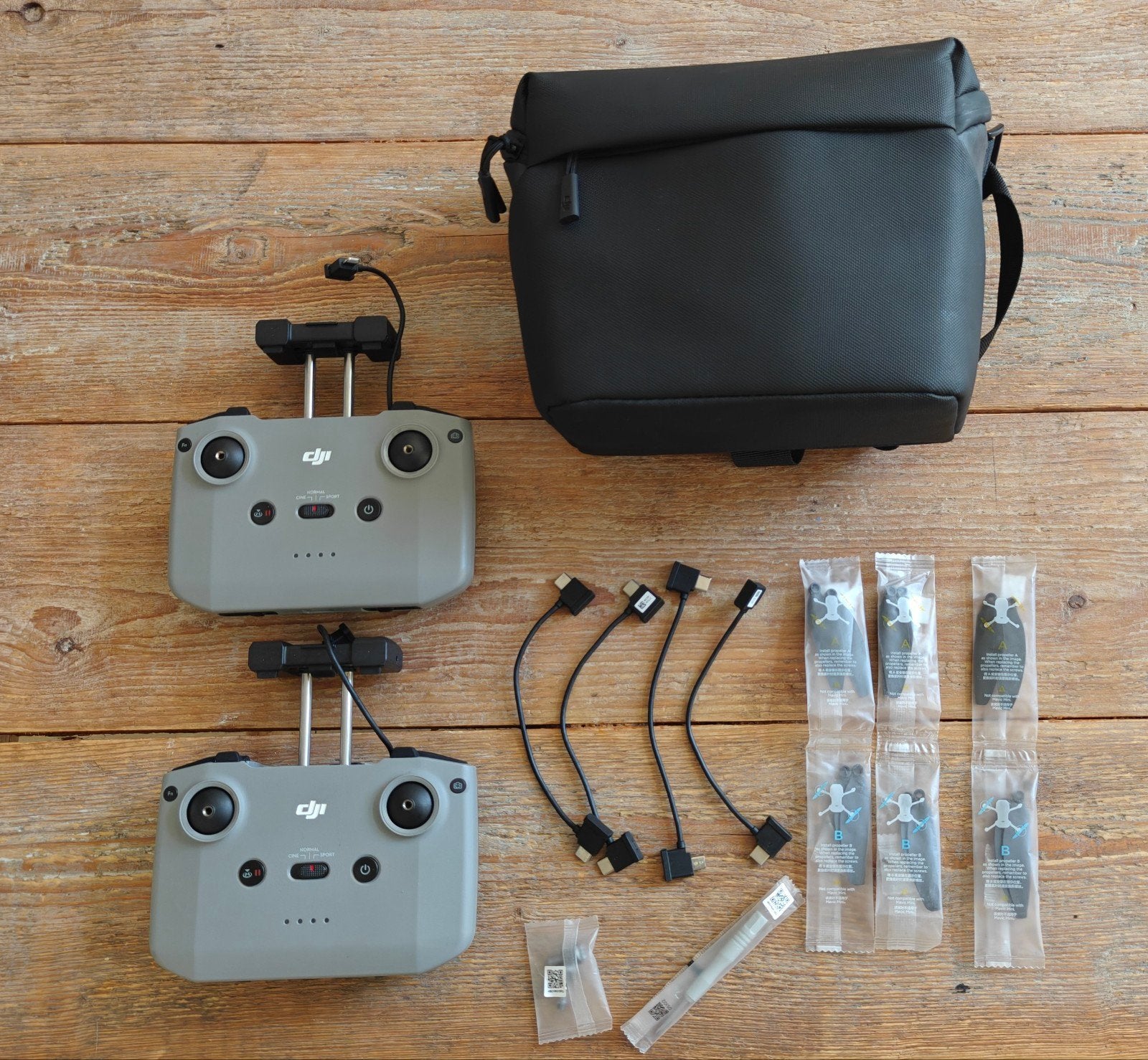 DJI Mini 2 onderdelen - Tas - Remote - reserve onderdelen, Cameradrone, Ophalen of Verzenden, Zo goed als nieuw, DJI