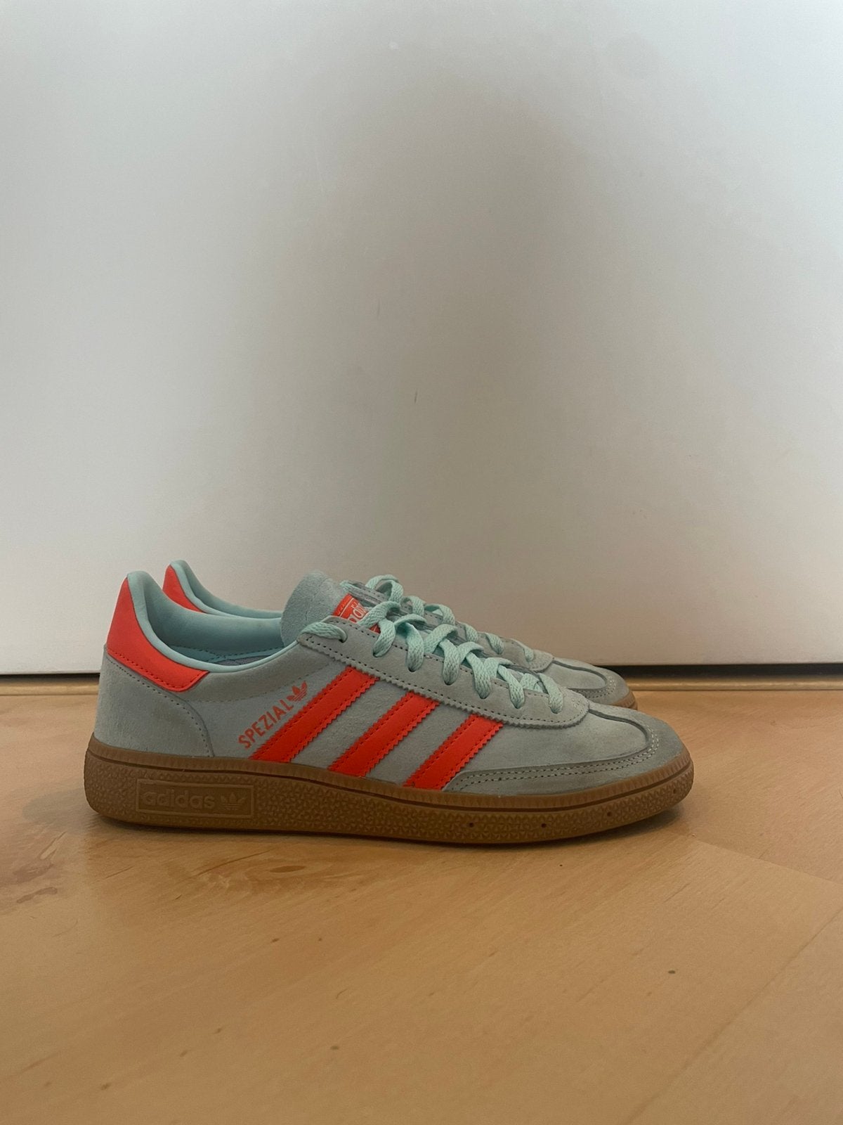 Adidas Handball Spezial “Blue & Orange” maat 38., Blauw, Ophalen of Verzenden, Sneakers of Gympen, Zo goed als nieuw