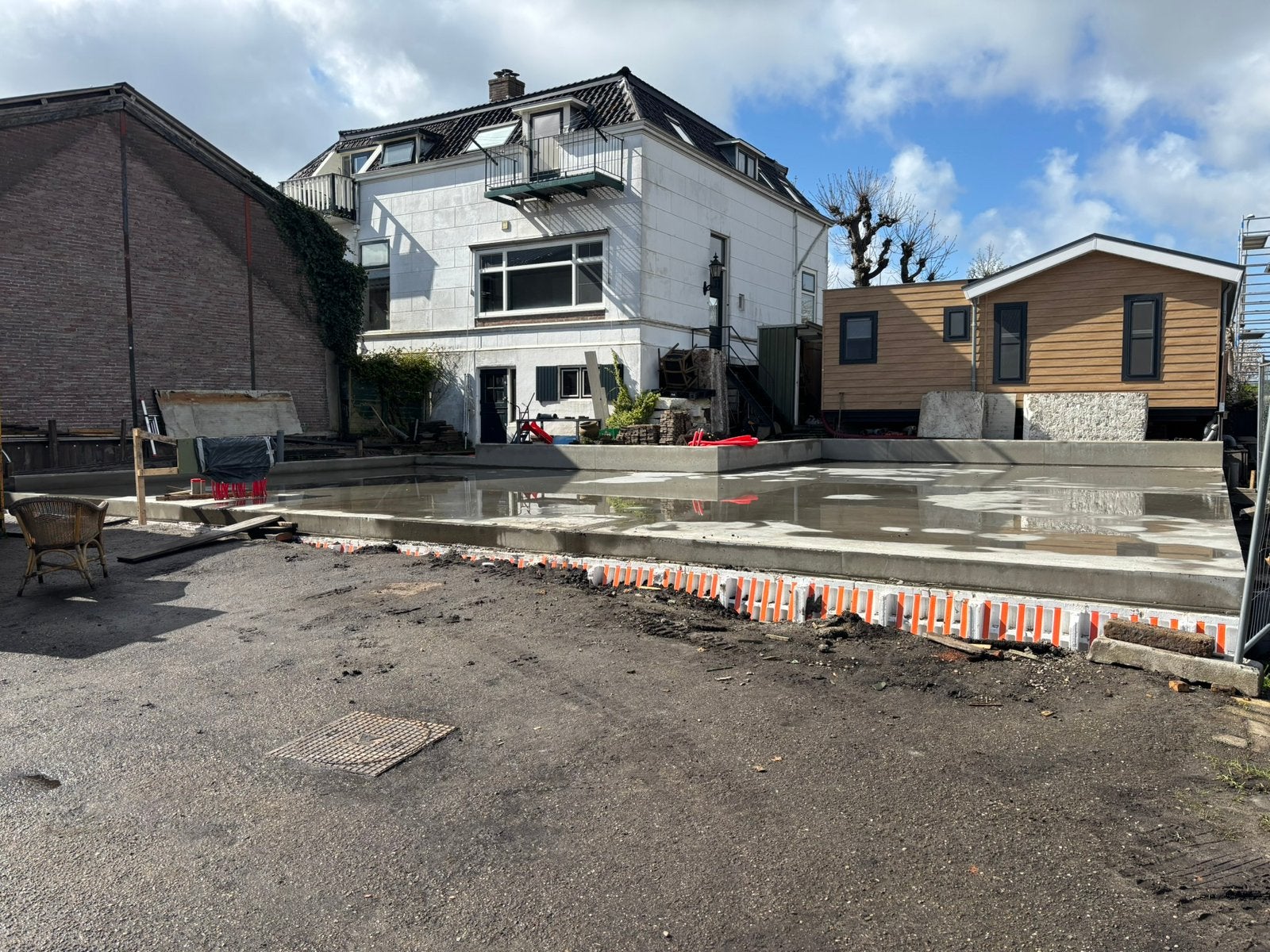 Betonvloer ,Beton fundering , vlinderen , vlechtwerk ,, Garantie, Verbouw of Aanbouw
