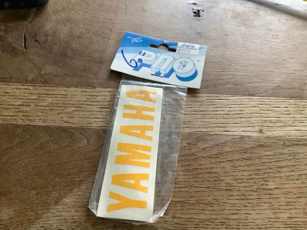Yamaha stickers. NOS., 12,5 x 4cm, Verzamelen, Verzenden, Merk