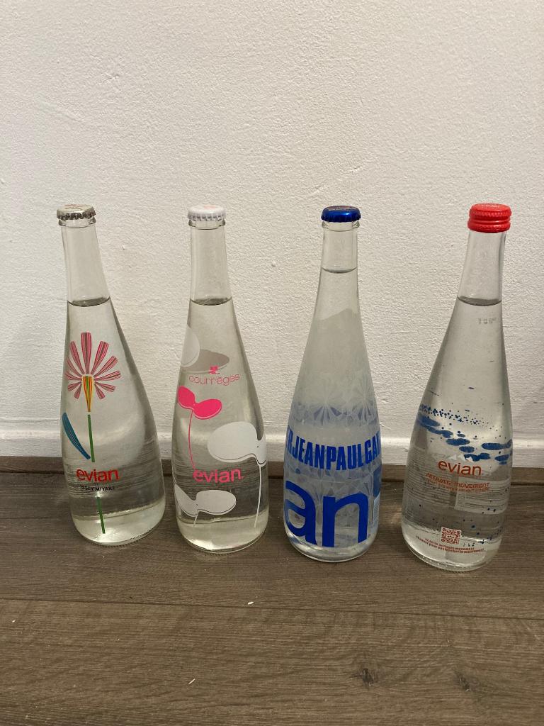 Evian water flessen limited edition, Ophalen of Verzenden, Nieuw, Overige typen
