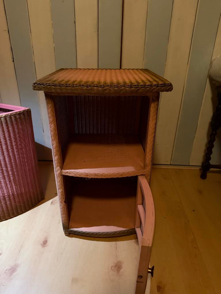 Vintage Lloyd Loom Set: Stoel, Wasmand & Nachtkastje, Ophalen