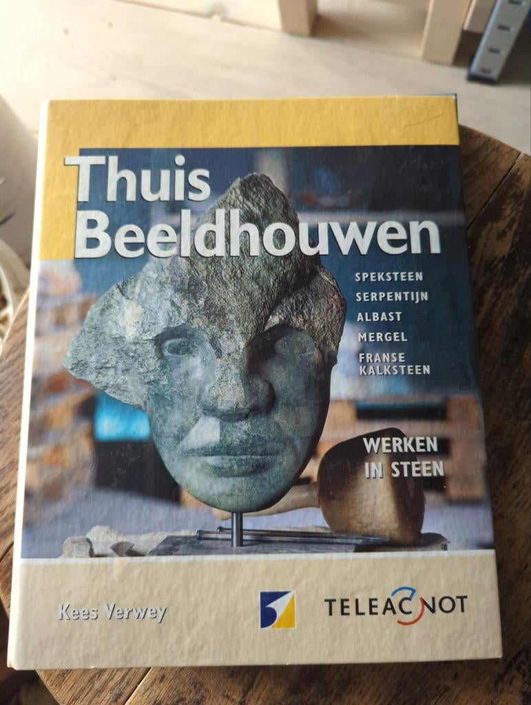 K. Verwey - Thuis beeldhouwen, Ophalen of Verzenden, Zo goed als nieuw, K. Verwey
