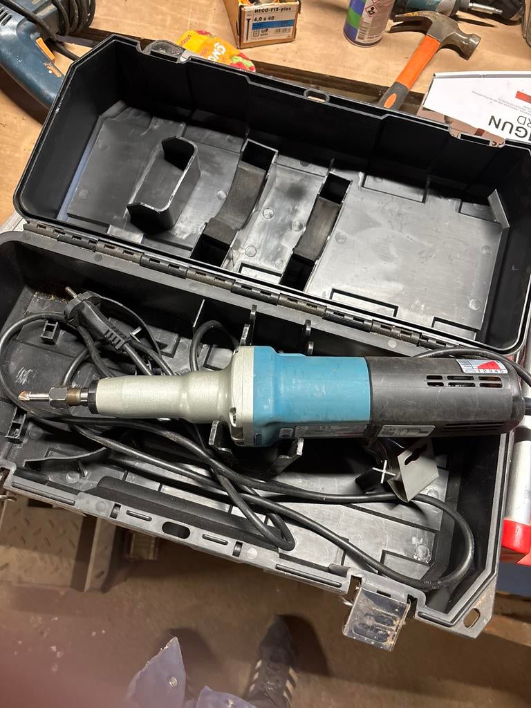 Makita GD0800C Rechte Slijper met Koffer, Ophalen, Gebruikt