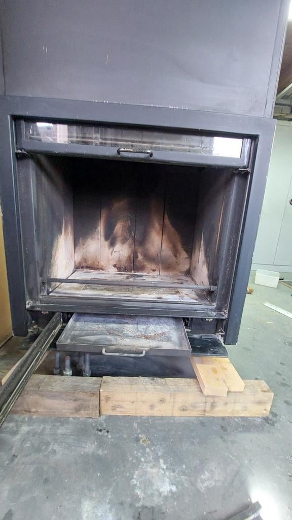 Openhaard Gebruikt  Hark Radiante 300, Huis en Inrichting, Kachels, Ophalen, Gebruikt, Houtkachel, Inbouw