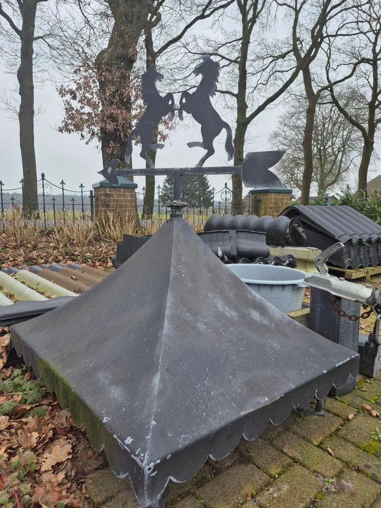 Schoorsteenkap met Paarden Windwijzer, Ophalen of Verzenden