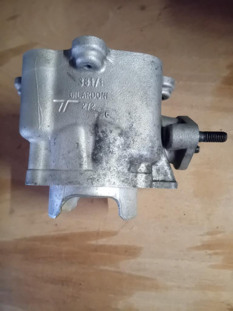 Gilardoni 180cc cilinder 2/2 schade Twins, Ophalen of Verzenden, Cilinder