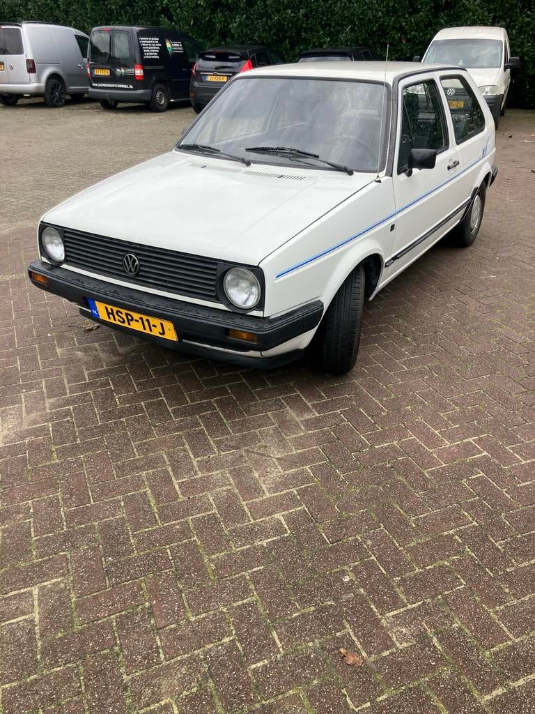 Volkswagen Golf 2 uit 1984 Wit, Auto's, Volkswagen, Bedrijf, Benzine, Hatchback, Geïmporteerd, Wit