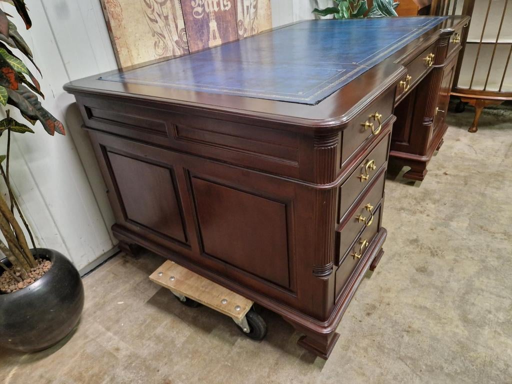 Klassieke Engelse dubbelzijdig bureau, schrijftafel, partner, Antiek en Kunst, Ophalen of Verzenden