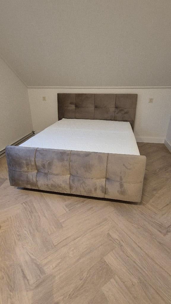 Boxspring Lissabon Meerde kleuren & afmetingen op voorraad, Huis en Inrichting, Slaapkamer | Boxsprings, Bornsestraat 31, Ophalen of Verzenden