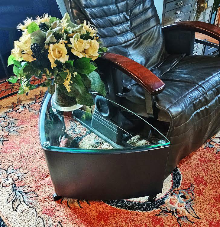 Leolux bijzet tafeltje, Huis en Inrichting, Tafels | Bijzettafels, Minder dan 55 cm, Overige vormen, Ophalen, 45 tot 60 cm