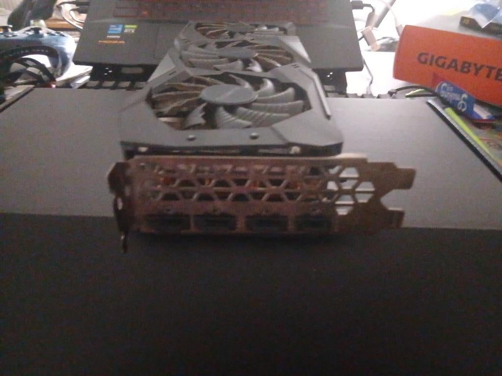 Gigabyte radeom rx 5700 XT 8GB Videokaart - bijna nieuw, PCI-Express 3, Gebruikt, AMD, Ophalen of Verzenden