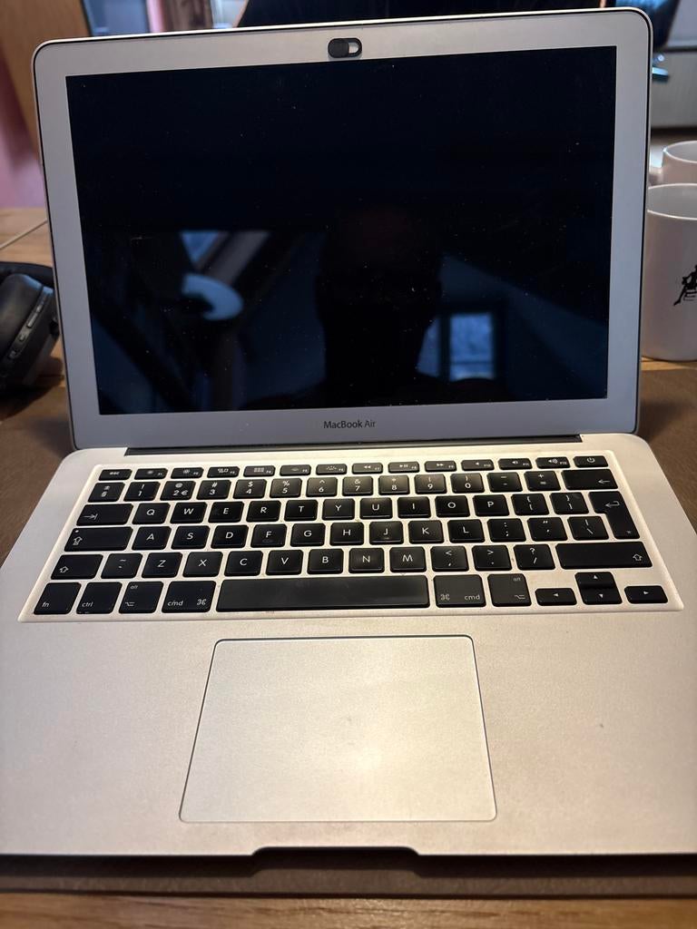 MacBook Air A1466 - Defect, voor onderdelen, bouwjaar 2015, Computers en Software, Apple Macbooks, Qwerty, 8 GB, 13 inch, Ophalen of Verzenden