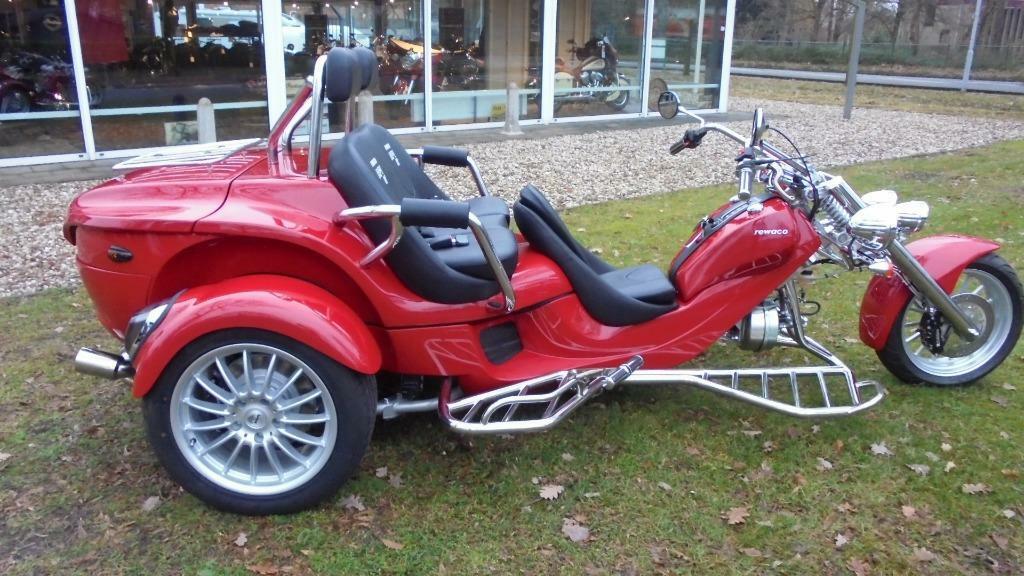 Trike Verhuur voor mensen met lichaamelijke beperking, 1600 cc, 4 cilinders, Meer dan 35 kW
