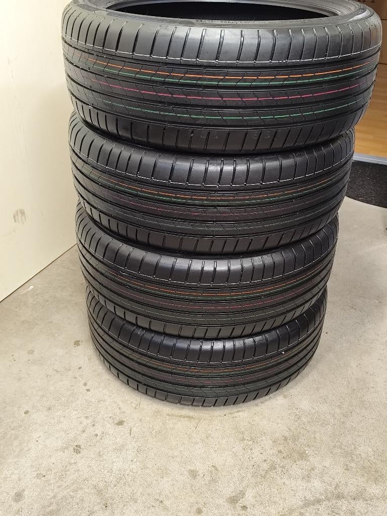 4xNieuwe Bridgestone banden 215/45R20 -4xhankook 215/50R18, Ophalen, 215 mm, Banden en Velgen, Nieuw