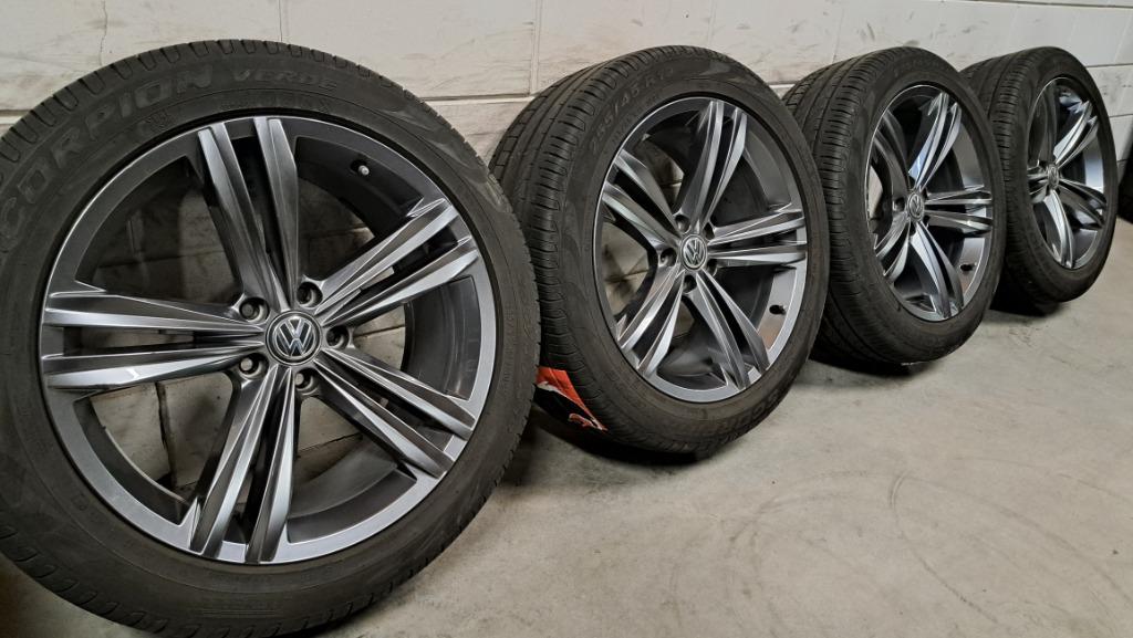 Sebring velgen Tiguan Tayron Kodiaq Q3 Formentor 255/45/19, Auto-onderdelen, Banden en Velgen, Banden en Velgen, Zomerbanden, 19 inch
