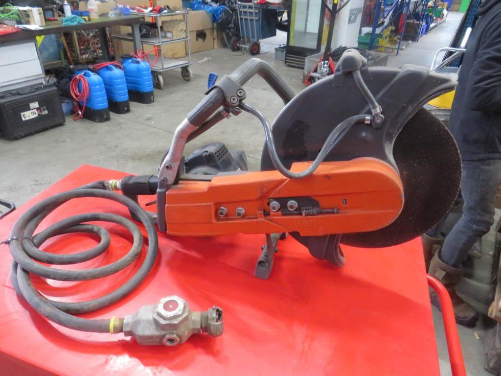 husqvarna k40 luchtzaag pneumatische bandenzaag 350mm, Ophalen of Verzenden, Gebruikt