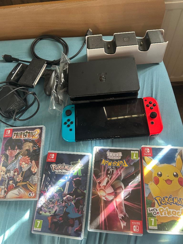 Nintendo switch plus met spellen, Hobby en Vrije tijd, Spinnewielen en Spinnen, Ophalen, Nieuw, Overige typen