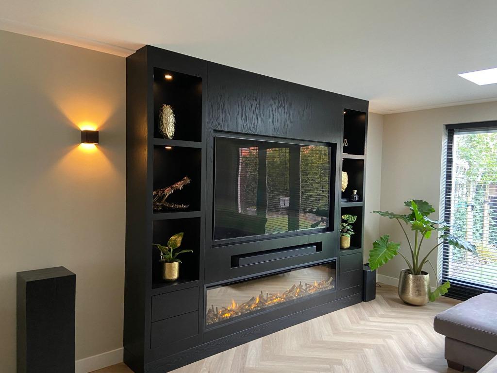 Cinewall / tv - sfeerhaard / wandkast black oak OP MAAT, Huis en Inrichting, Eikenhout, Design, Nieuw, 25 tot 50 cm
