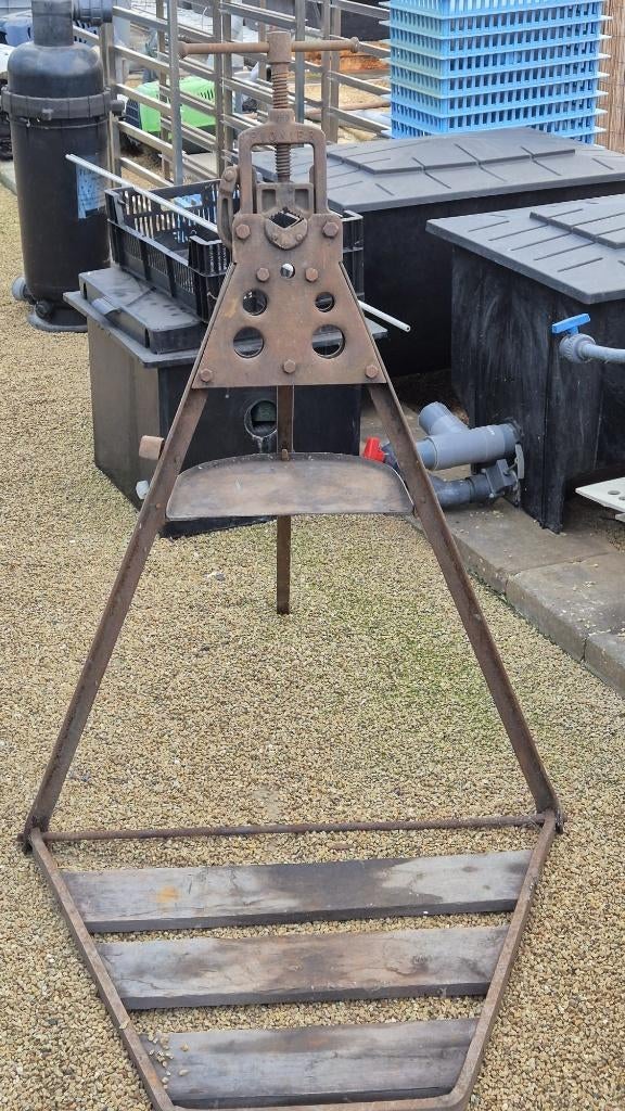 Pionier gereedschap van vroeger, Ophalen