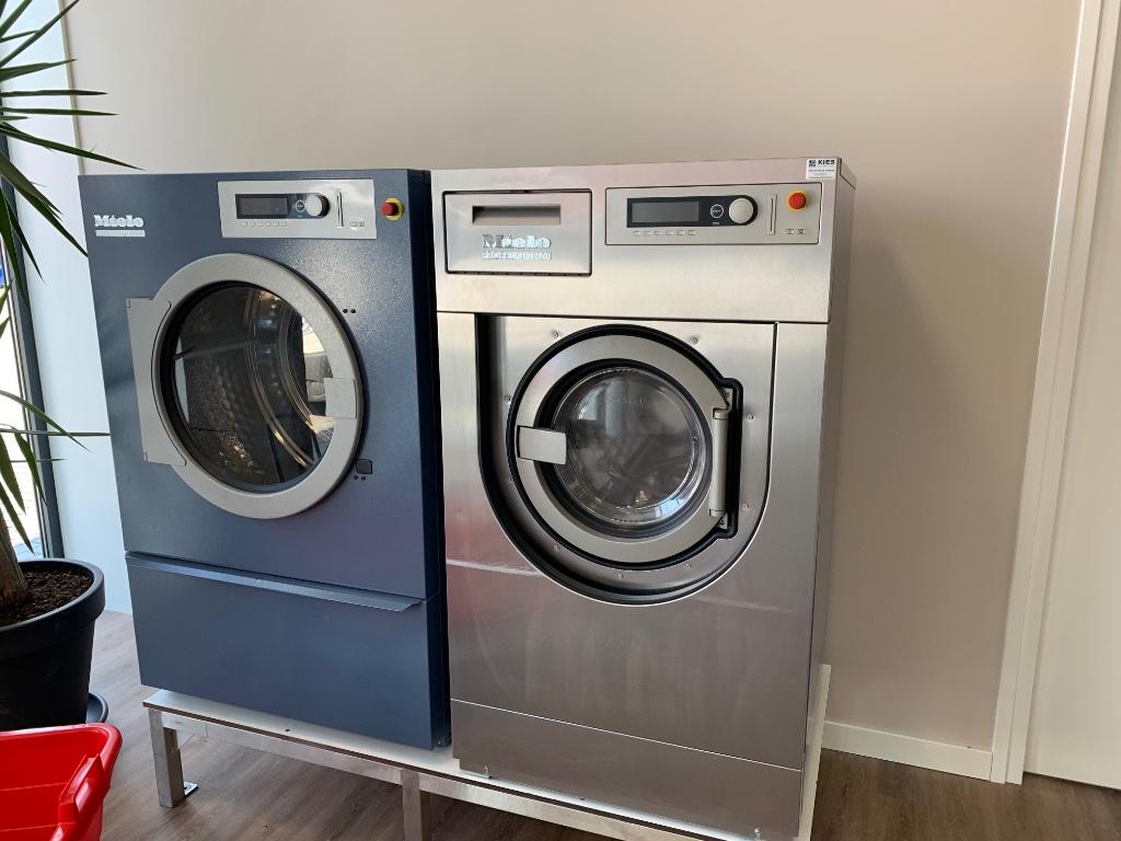 Pro-used Miele Professional PW6101 tot PW6321 op voorraad, Ophalen, Gebruikt, 10 kg of meer, 1600 toeren of meer